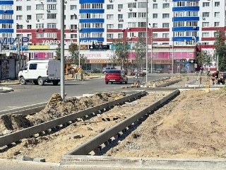 Завершение работ на проезде Мунарева: новые тротуары и парковки
