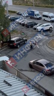 Массовая драка у кафе в Сургуте: девушка потеряла сознание