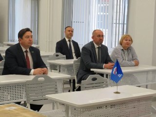 Кадровое обеспечение новой школы № 4 в Когалыме: привлечение специалистов и молодых педагогов