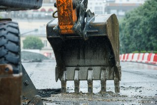 Сургут обновляет внутриквартальные проезды с опережением сроков